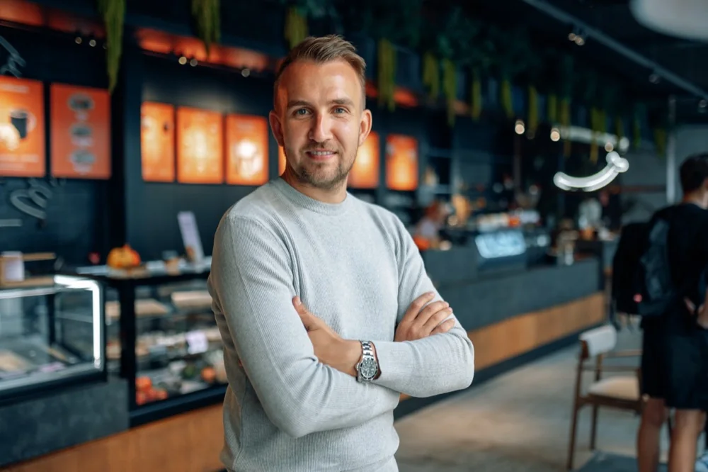 Stefan Menzel, founder of Epic Arts — done-for-you AI front office agents